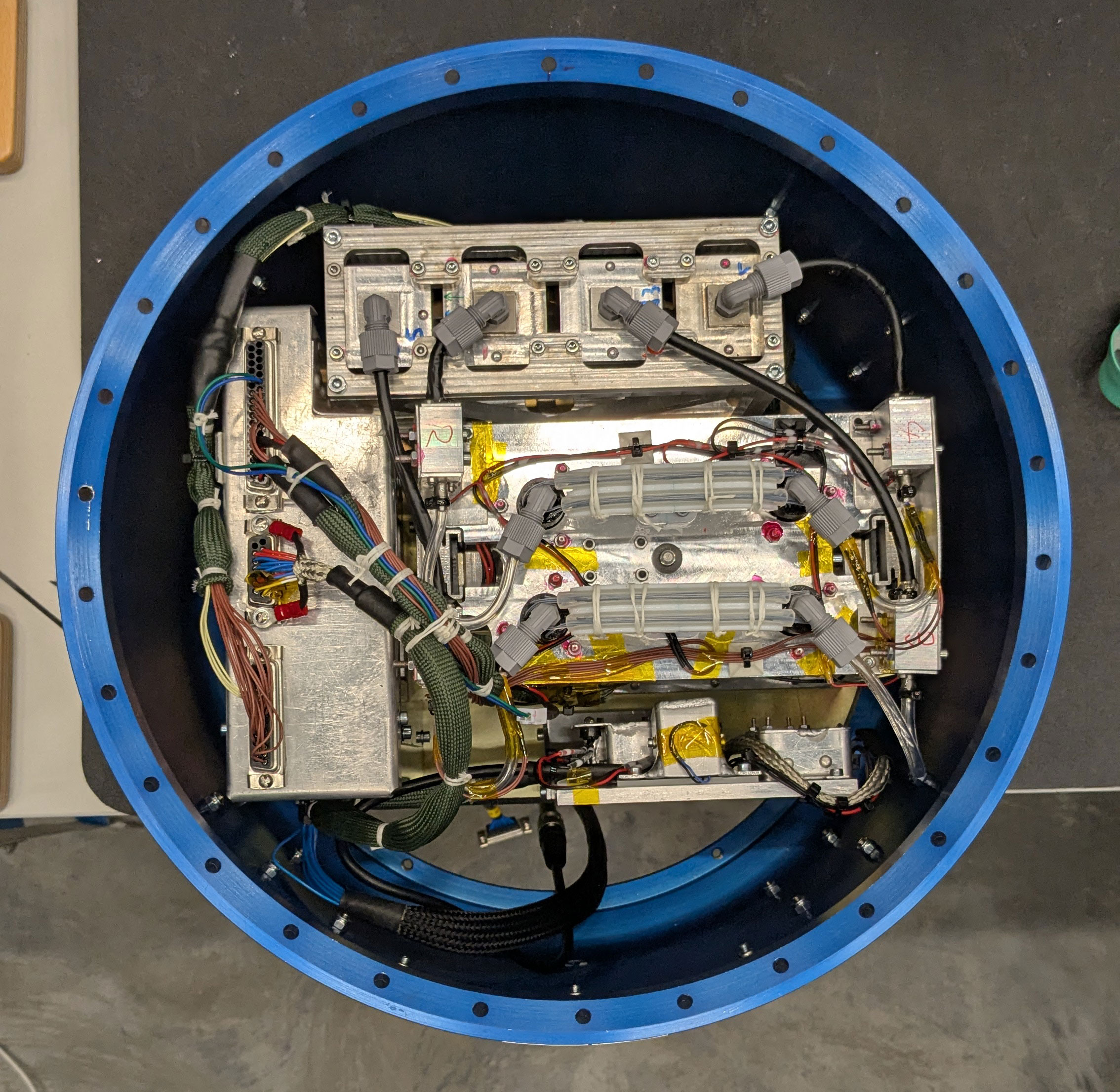 Miniaturventile AMV-EVN-24-01 im Weltraumeinsatz – Projekt PERSIS